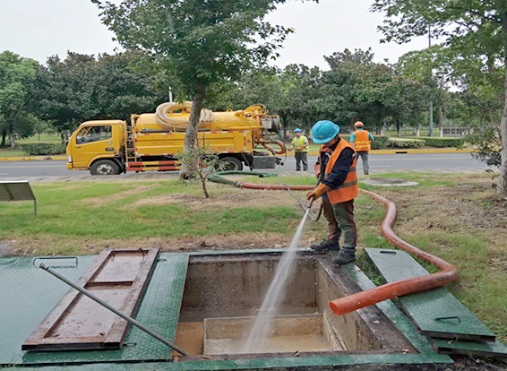 柘荣化油池清理